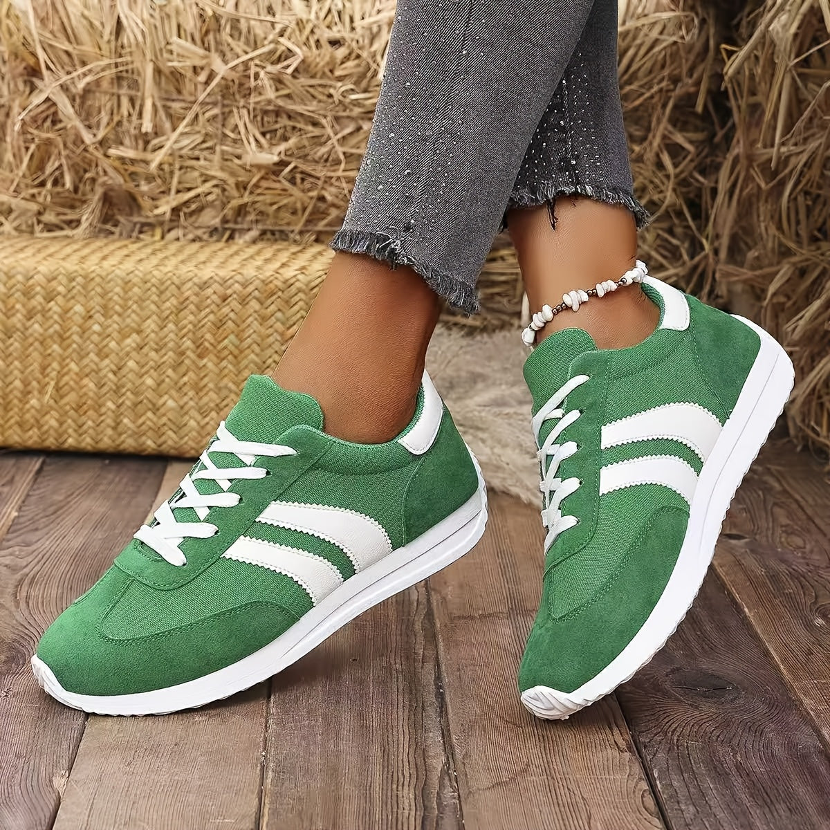 Elowen | Zamszowe Sneakersy w Stylu Retro na Grubej Podeszwie