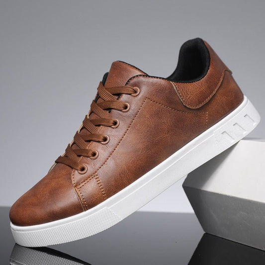Ethan | Skórzane Sneakersy z Zaokrąglonym Noskiem - Pootivo