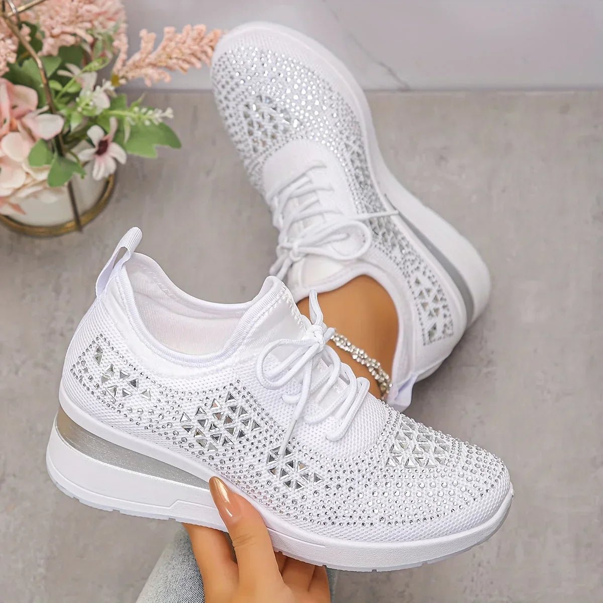 Stelvora Sneakersy Damskie z Kryształkami Rhinestone na Platformie – Modne Buty Sportowe ze Sznurowaniem - Pootivo