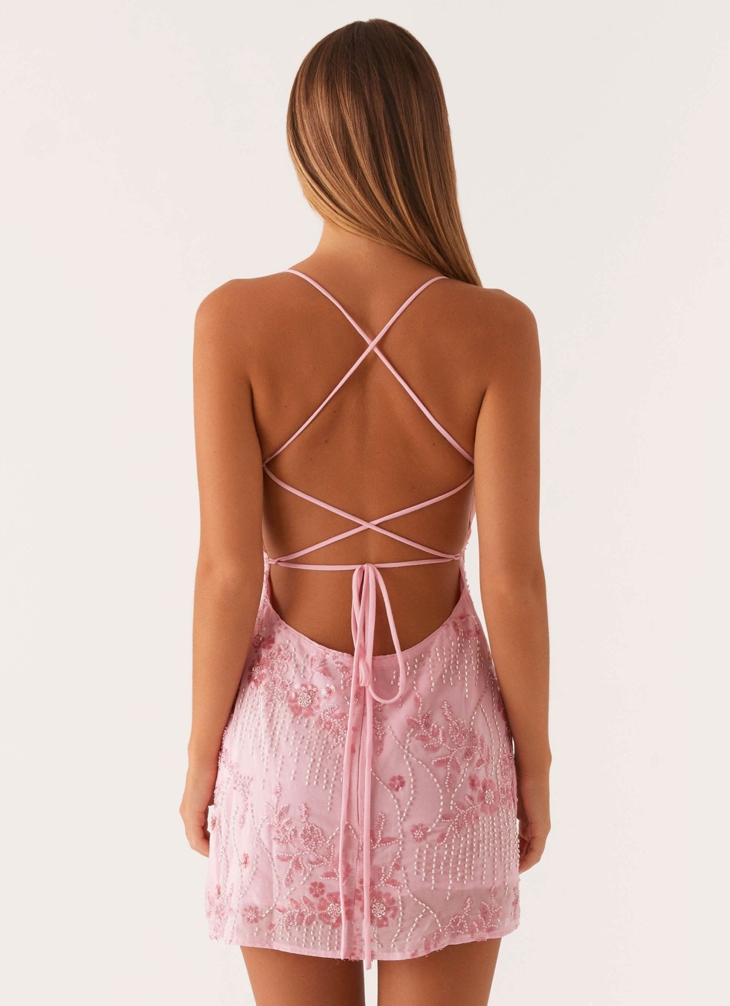 Vivienne | Cekinowa Sukienka Mini z Haftem - Pootivo